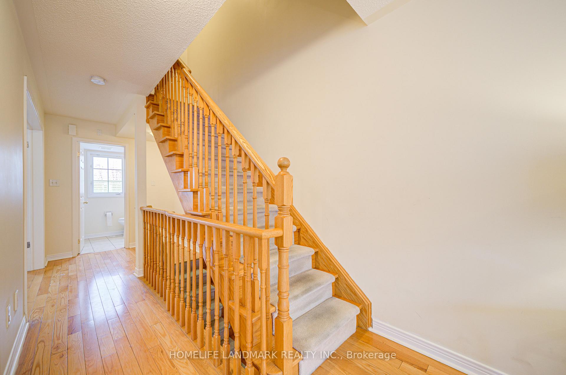 Photo 16 of 140 Pilkington Drive, Scarborough, Clairlea-Birchmount — HOMEH