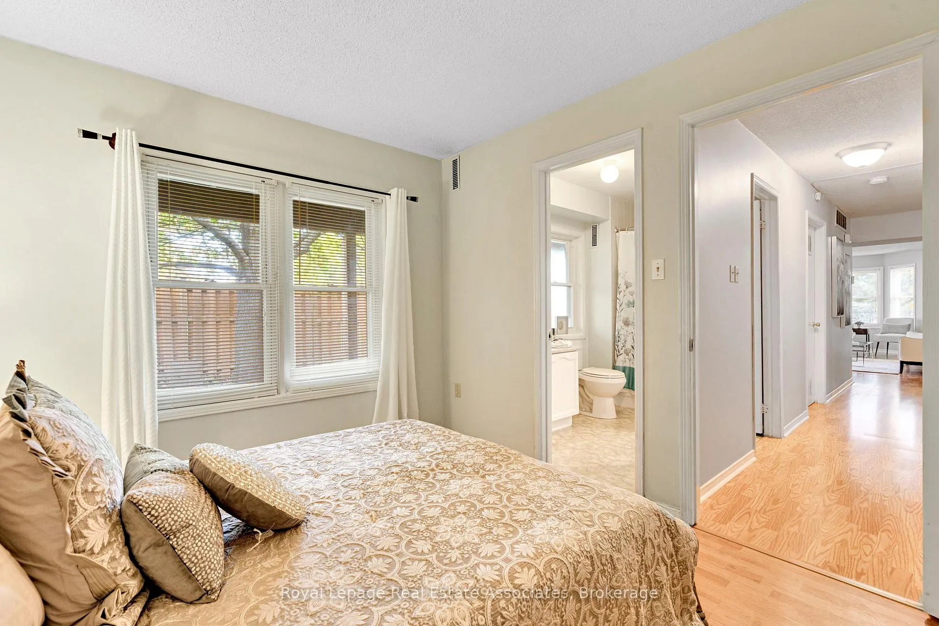Photo 17 of Unit 2, 119 D'ambrosio Drive, Barrie, Painswick North — HOMEH
