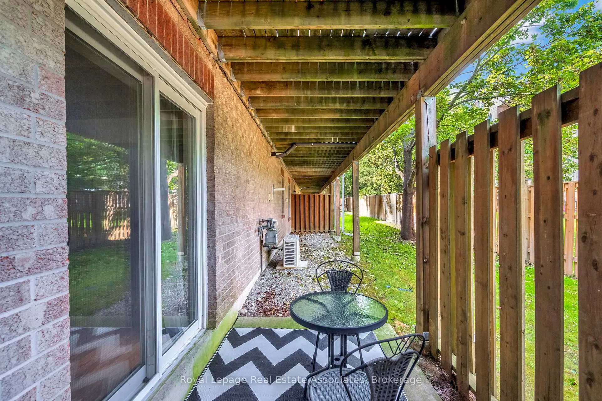 Photo 23 of Unit 2, 119 D'ambrosio Drive, Barrie, Painswick North — HOMEH