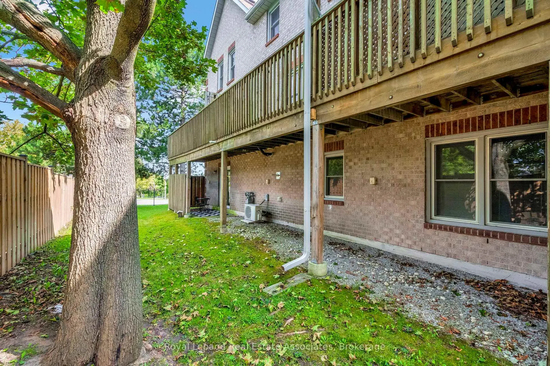 Photo 24 of Unit 2, 119 D'ambrosio Drive, Barrie, Painswick North — HOMEH