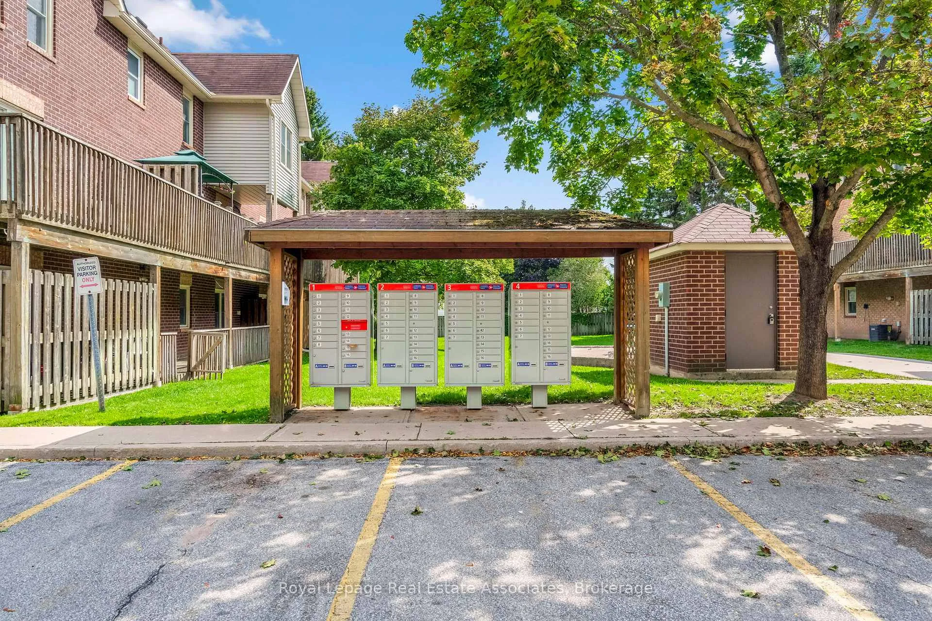 Photo 26 of Unit 2, 119 D'ambrosio Drive, Barrie, Painswick North — HOMEH