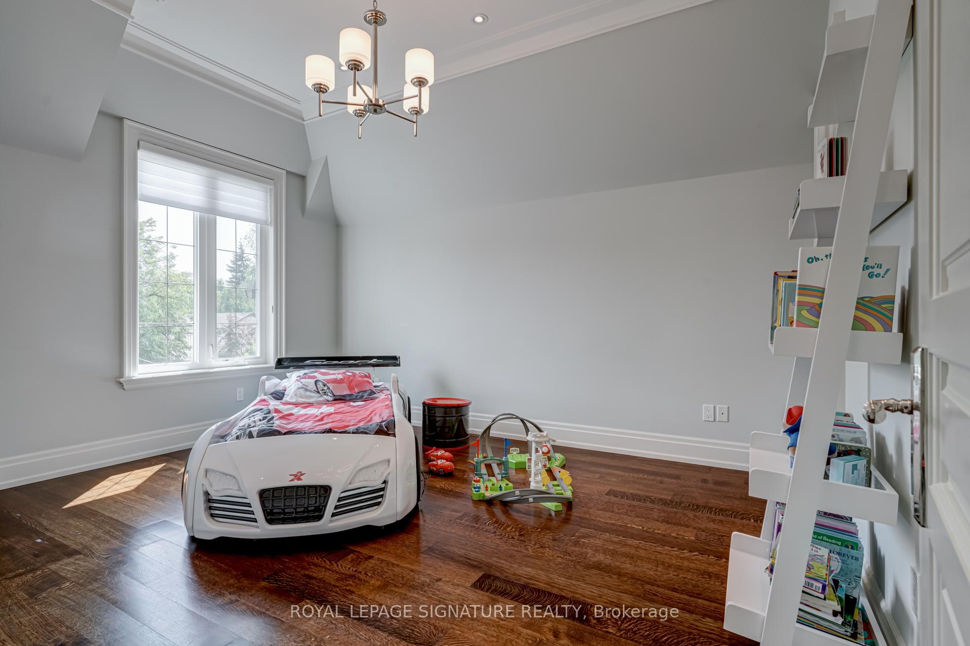 Photo 19 of 522 Melrose Avenue, Toronto, Bedford Park-Nortown — HOMEH