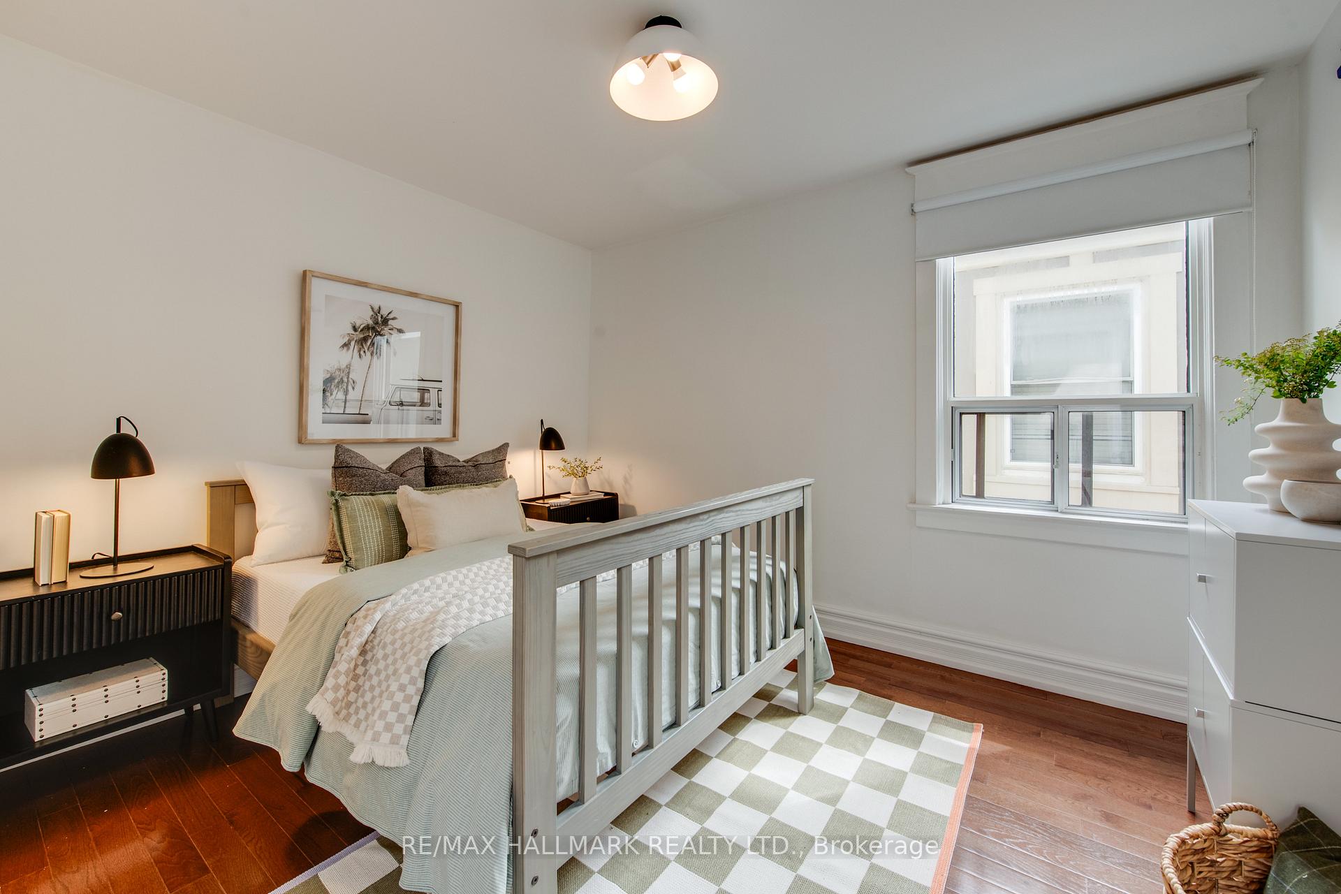 Photo 19 of 93 Wolverleigh Boulevard, Toronto, Danforth — HOMEH
