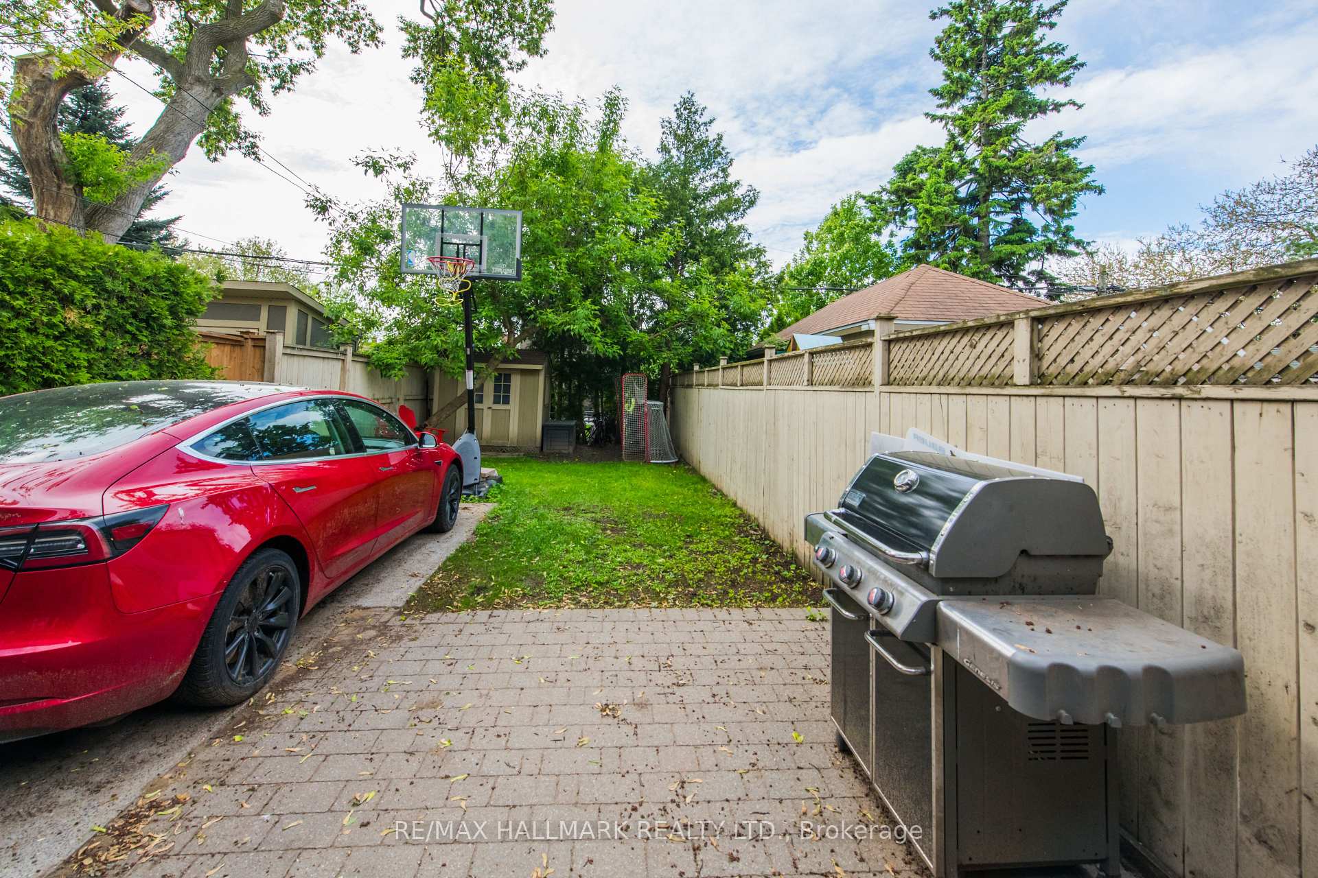 Photo 31 of 93 Wolverleigh Boulevard, Toronto, Danforth — HOMEH