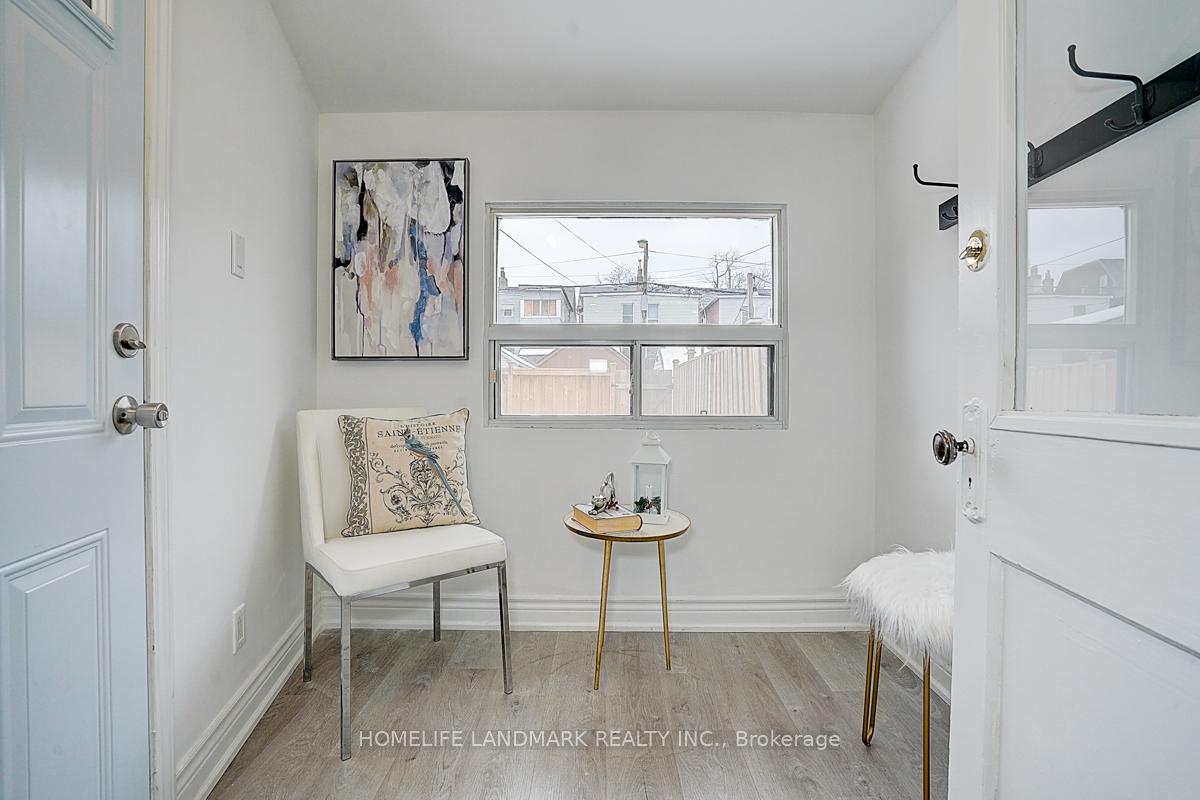 Photo 12 of 20 Billings Avenue, Toronto, Greenwood-Coxwell — HOMEH