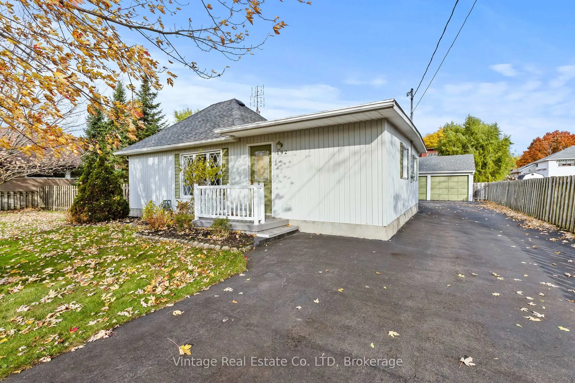 Photo 2 of 190 Thorold Road, Welland, N. Welland — HOMEH