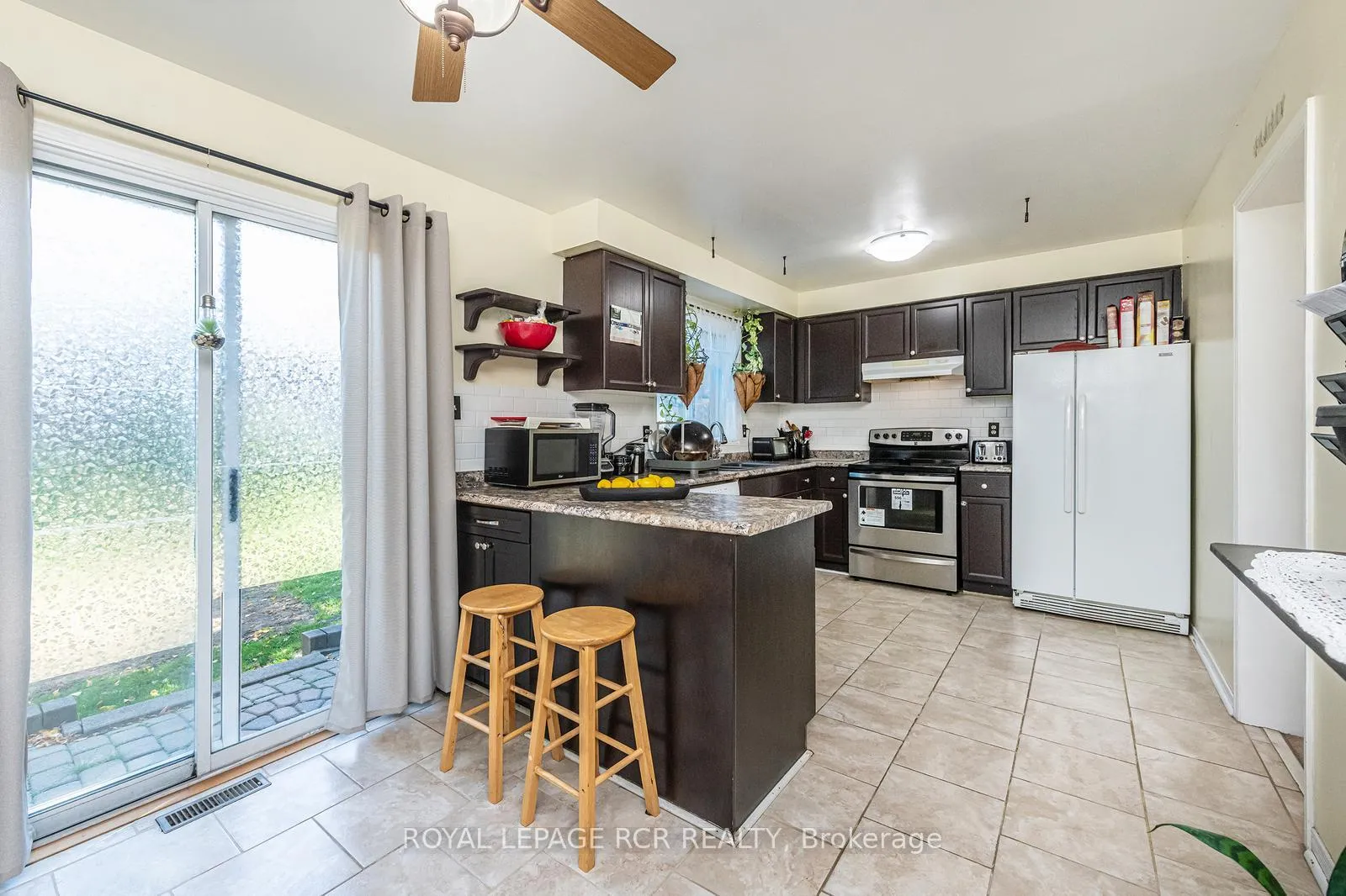 Photo 13 of 155 Patterson Road, Barrie, Ardagh — HOMEH