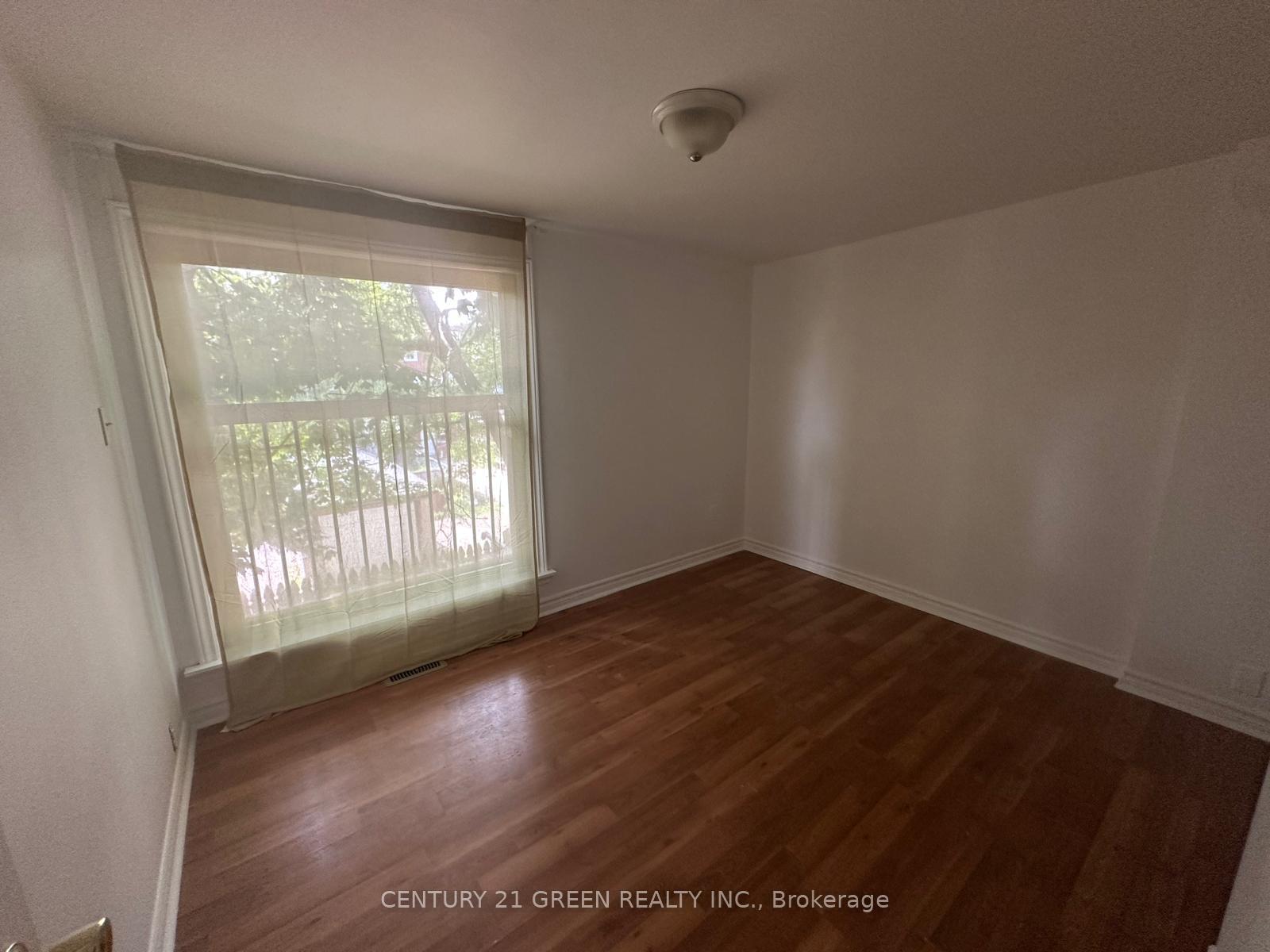 Photo 6 of Unit 5, 66 Boultbee Avenue, Toronto, Blake-Jones — HOMEH