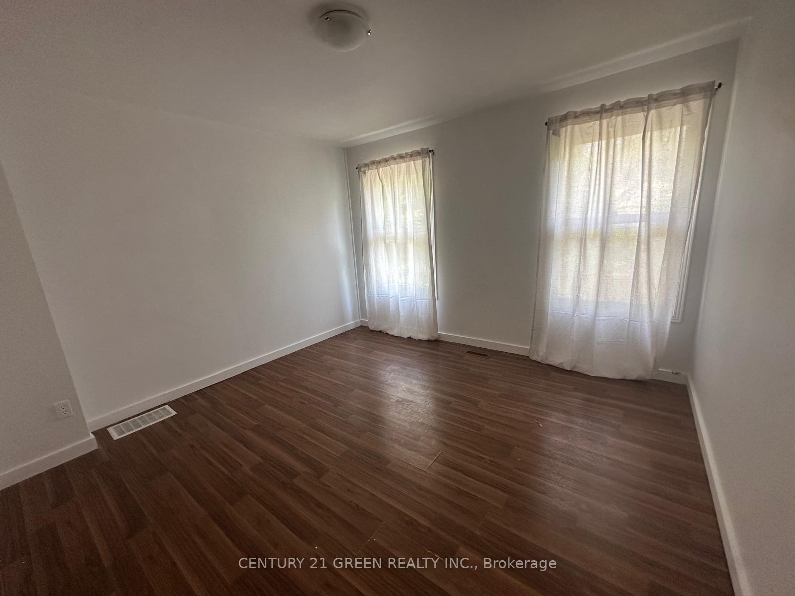 Photo 7 of Unit 5, 66 Boultbee Avenue, Toronto, Blake-Jones — HOMEH