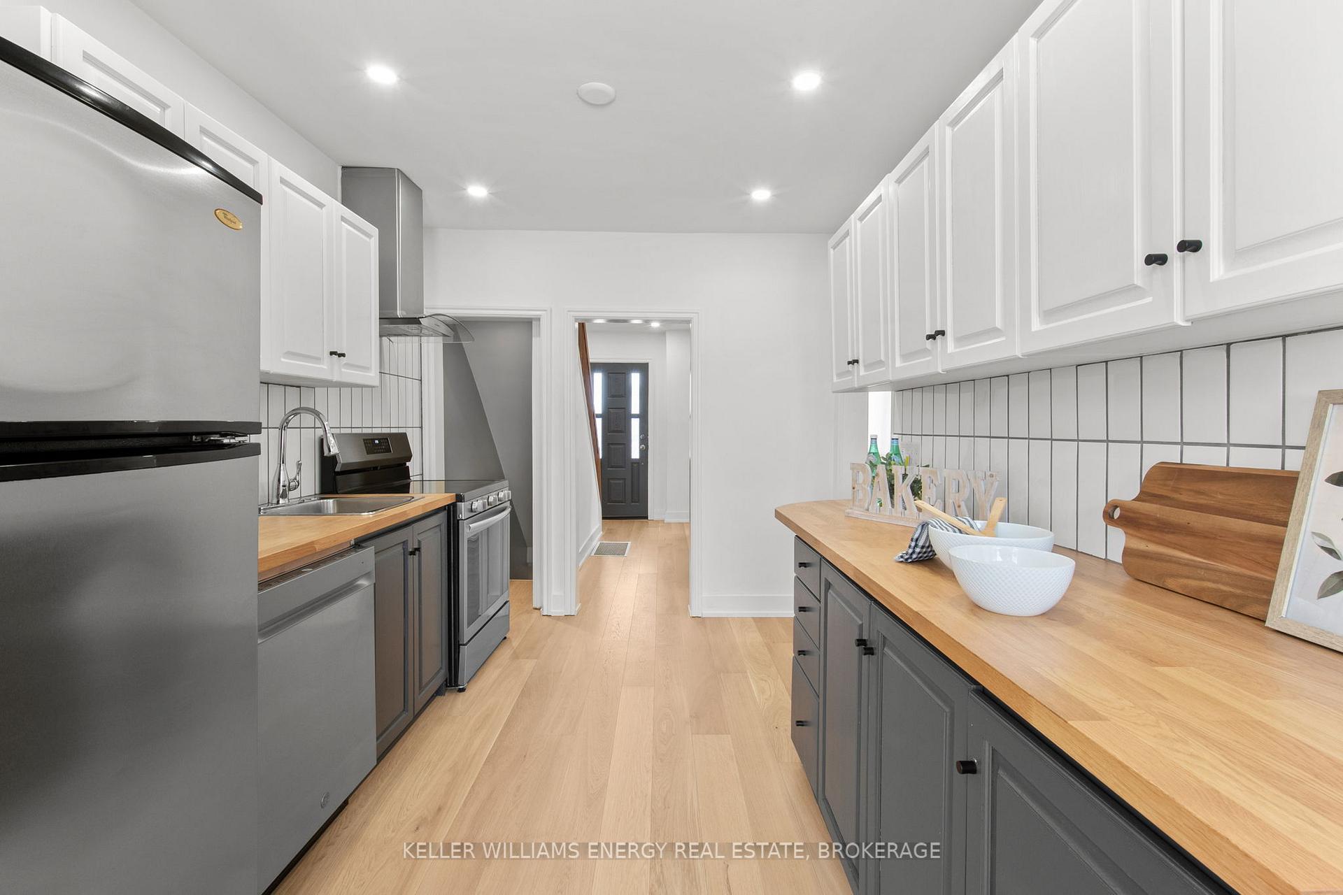 Photo 14 of 63 Marlee Avenue, Toronto, Forest Hill North — HOMEH