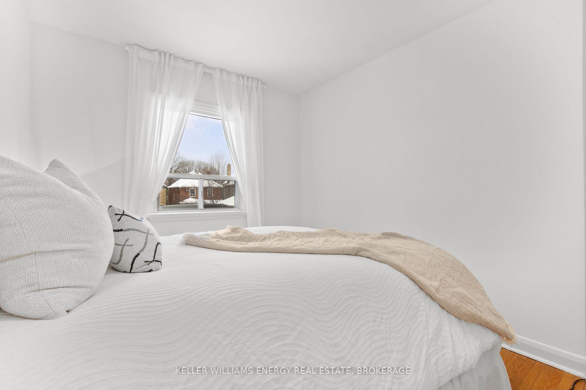 Photo 22 of 63 Marlee Avenue, Toronto, Forest Hill North — HOMEH