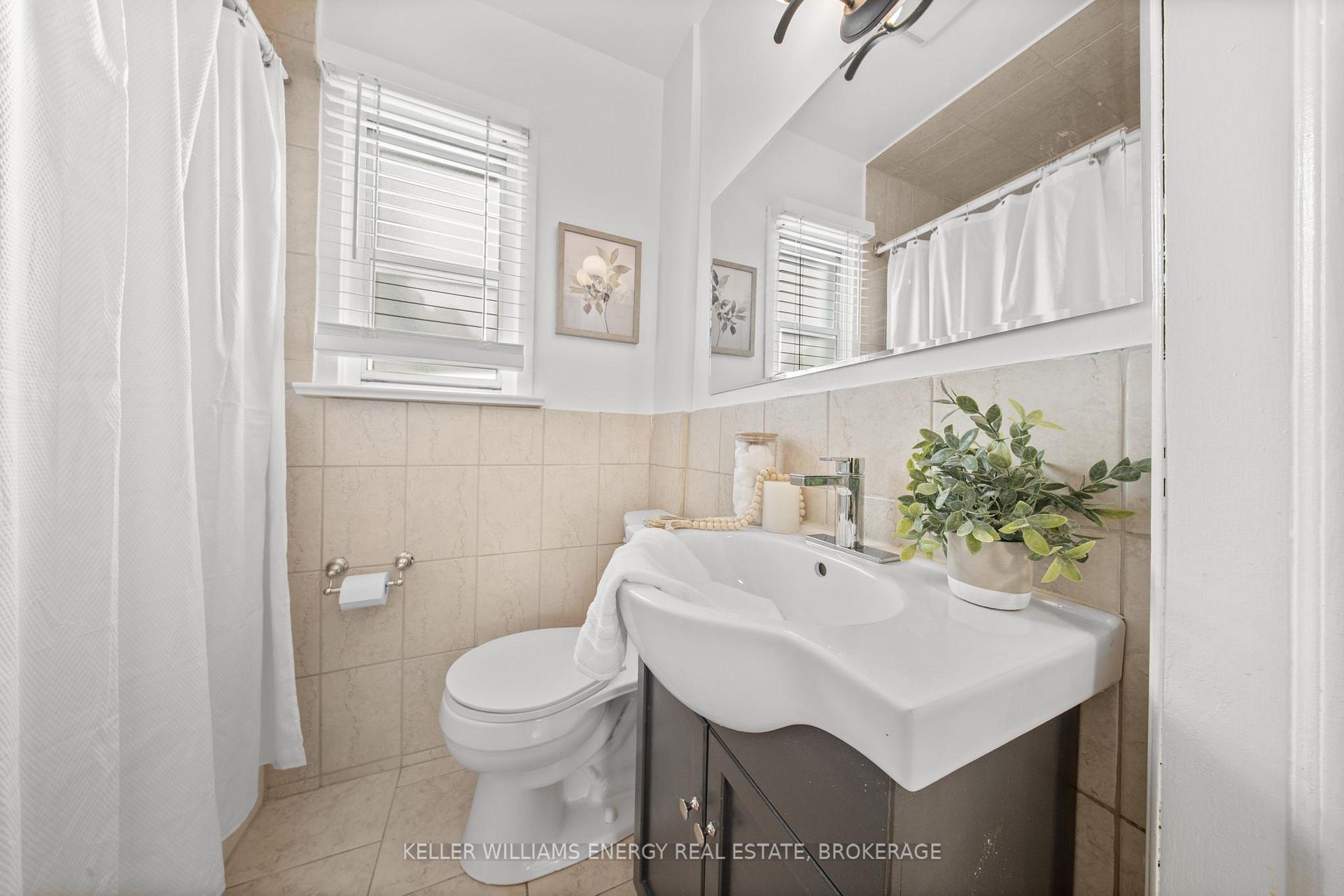 Photo 26 of 63 Marlee Avenue, Toronto, Forest Hill North — HOMEH