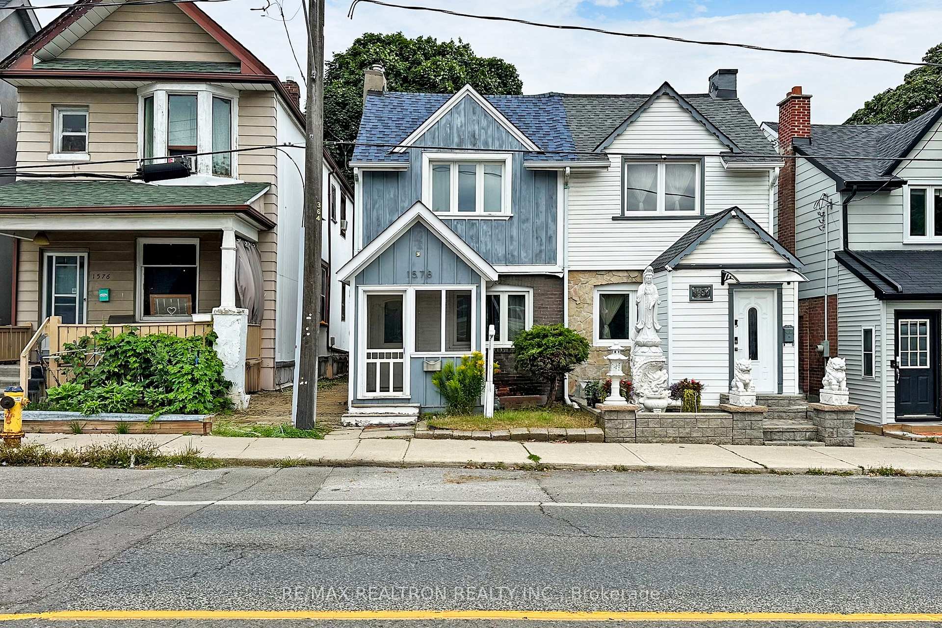 Photo 2 of 1578 Dundas Street E, Toronto, South Riverdale — HOMEH