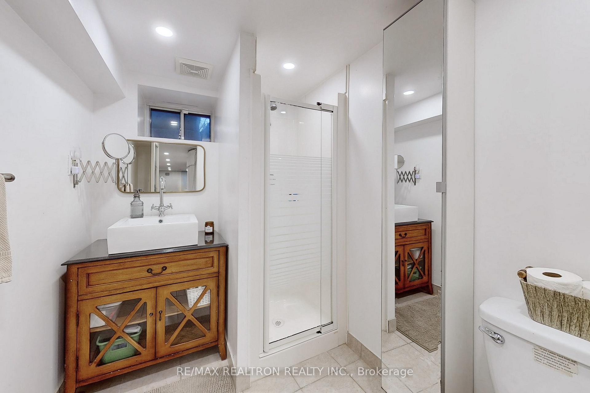 Photo 26 of 1578 Dundas Street E, Toronto, South Riverdale — HOMEH