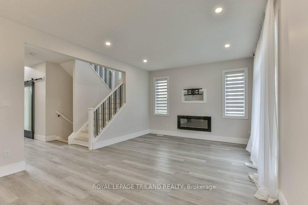 Photo 9 of 51 Elliott Street, Strathroy-Caradoc, SE — HOMEH