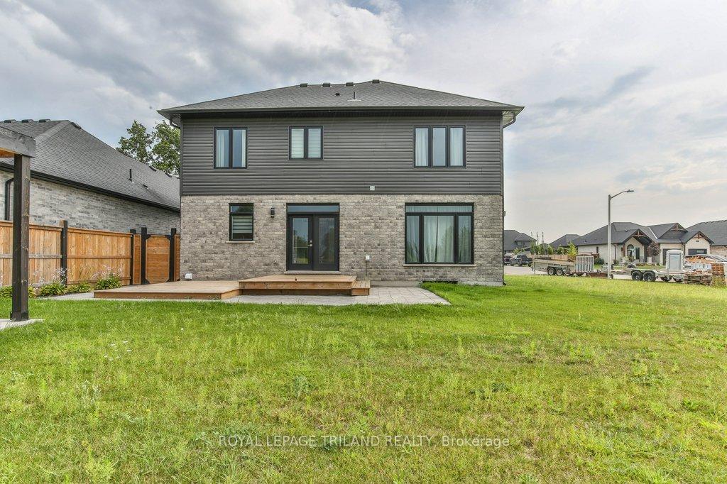 Photo 40 of 51 Elliott Street, Strathroy-Caradoc, SE — HOMEH