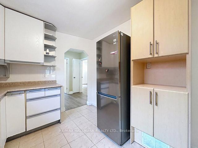 Photo 10 of 27 Adair Road, Toronto, O'Connor-Parkview — HOMEH