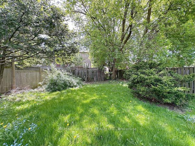 Photo 16 of 27 Adair Road, Toronto, O'Connor-Parkview — HOMEH