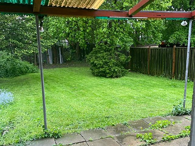 Photo 17 of 27 Adair Road, Toronto, O'Connor-Parkview — HOMEH