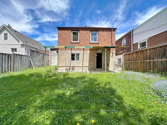 Photo 18 of 27 Adair Road, Toronto, O'Connor-Parkview — HOMEH