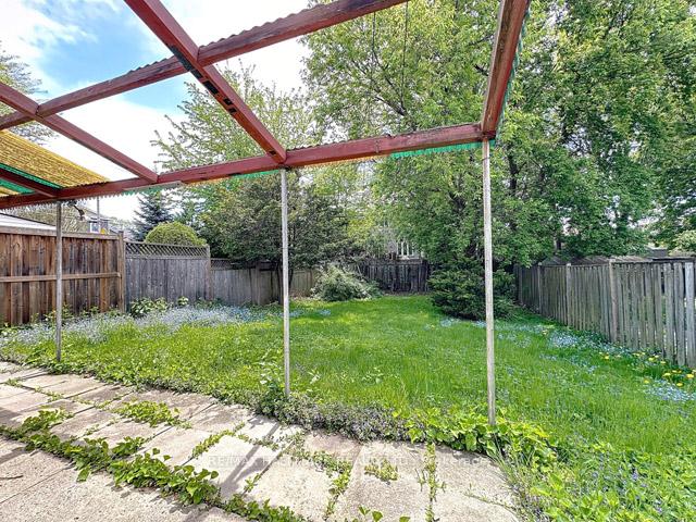 Photo 19 of 27 Adair Road, Toronto, O'Connor-Parkview — HOMEH