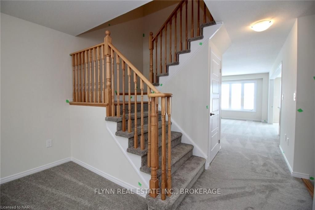 Photo 9 of 38 Doreen Drive, Thorold, Hurricane/Merrittville — HOMEH