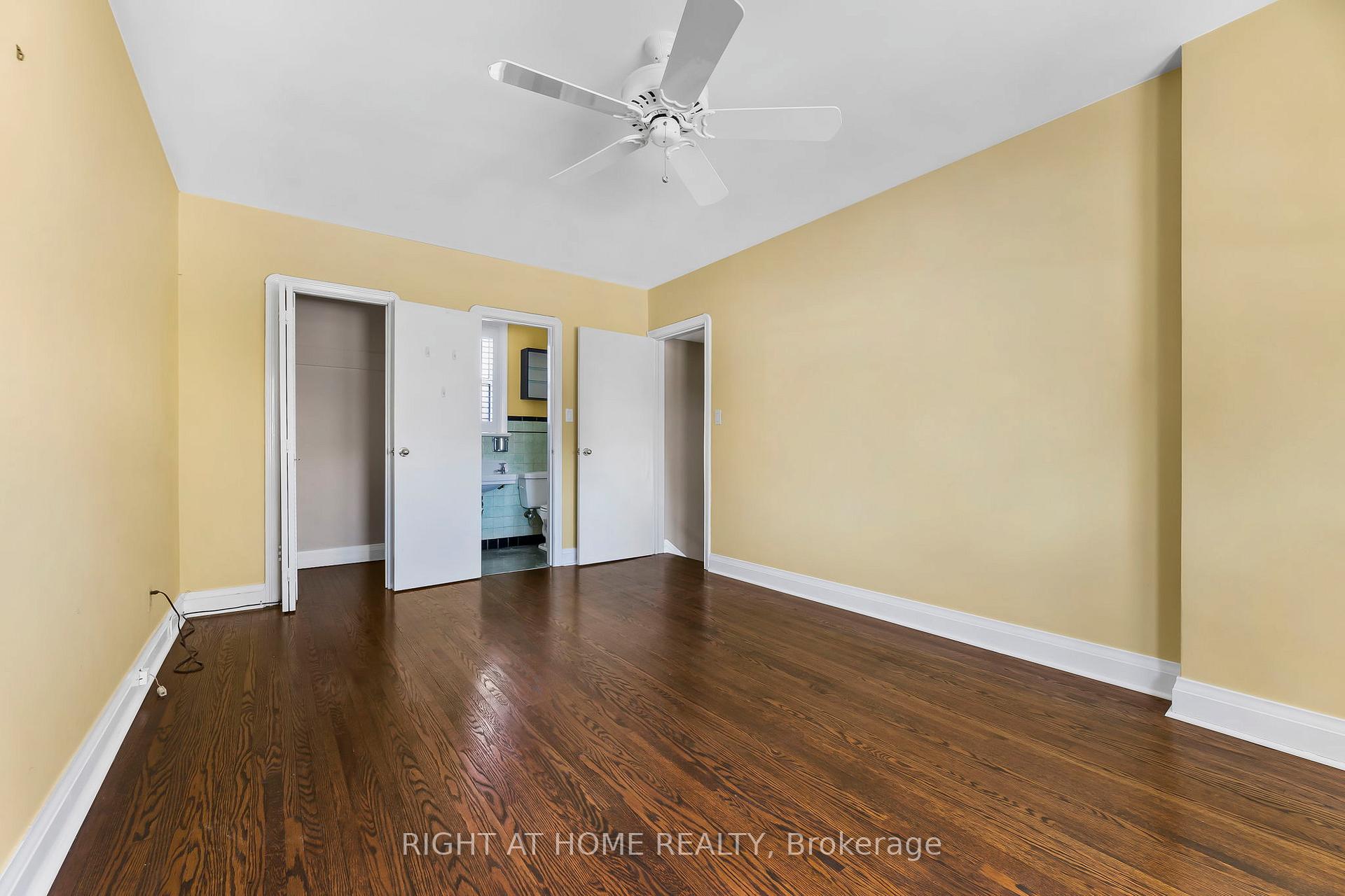 Photo 16 of 250 Joicey Boulevard, Toronto, Bedford Park-Nortown — HOMEH