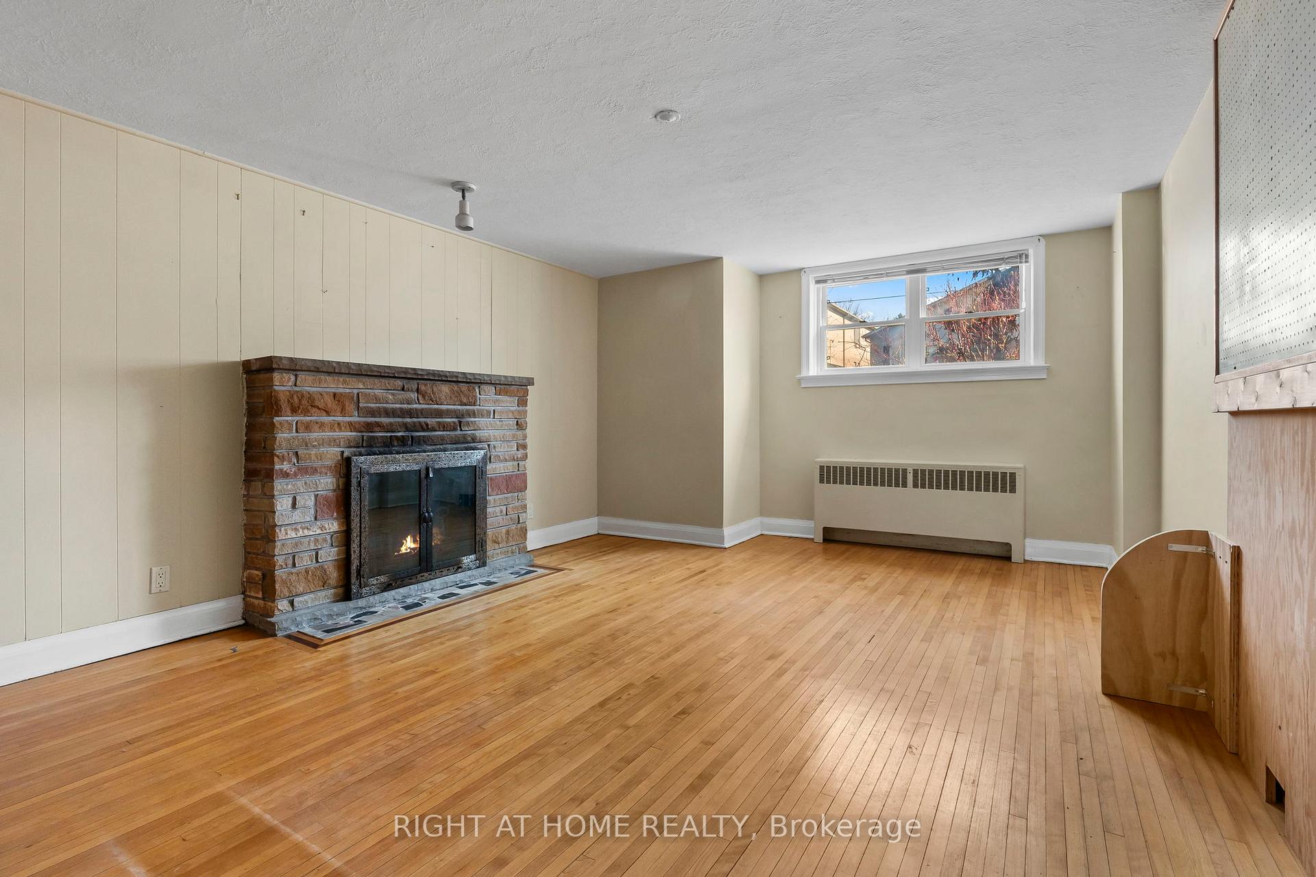 Photo 35 of 250 Joicey Boulevard, Toronto, Bedford Park-Nortown — HOMEH