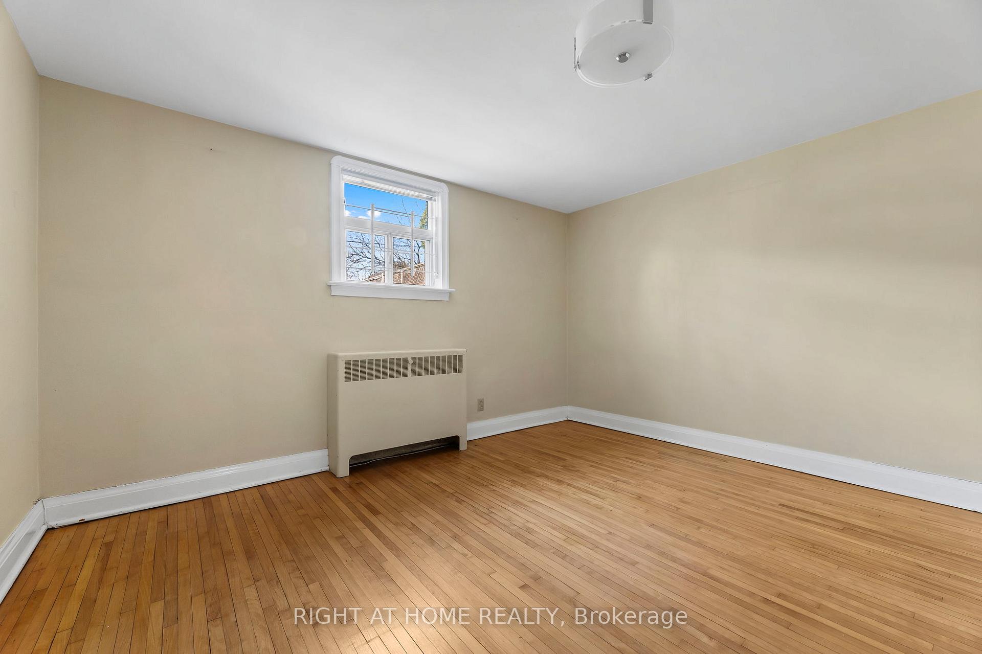 Photo 42 of 250 Joicey Boulevard, Toronto, Bedford Park-Nortown — HOMEH