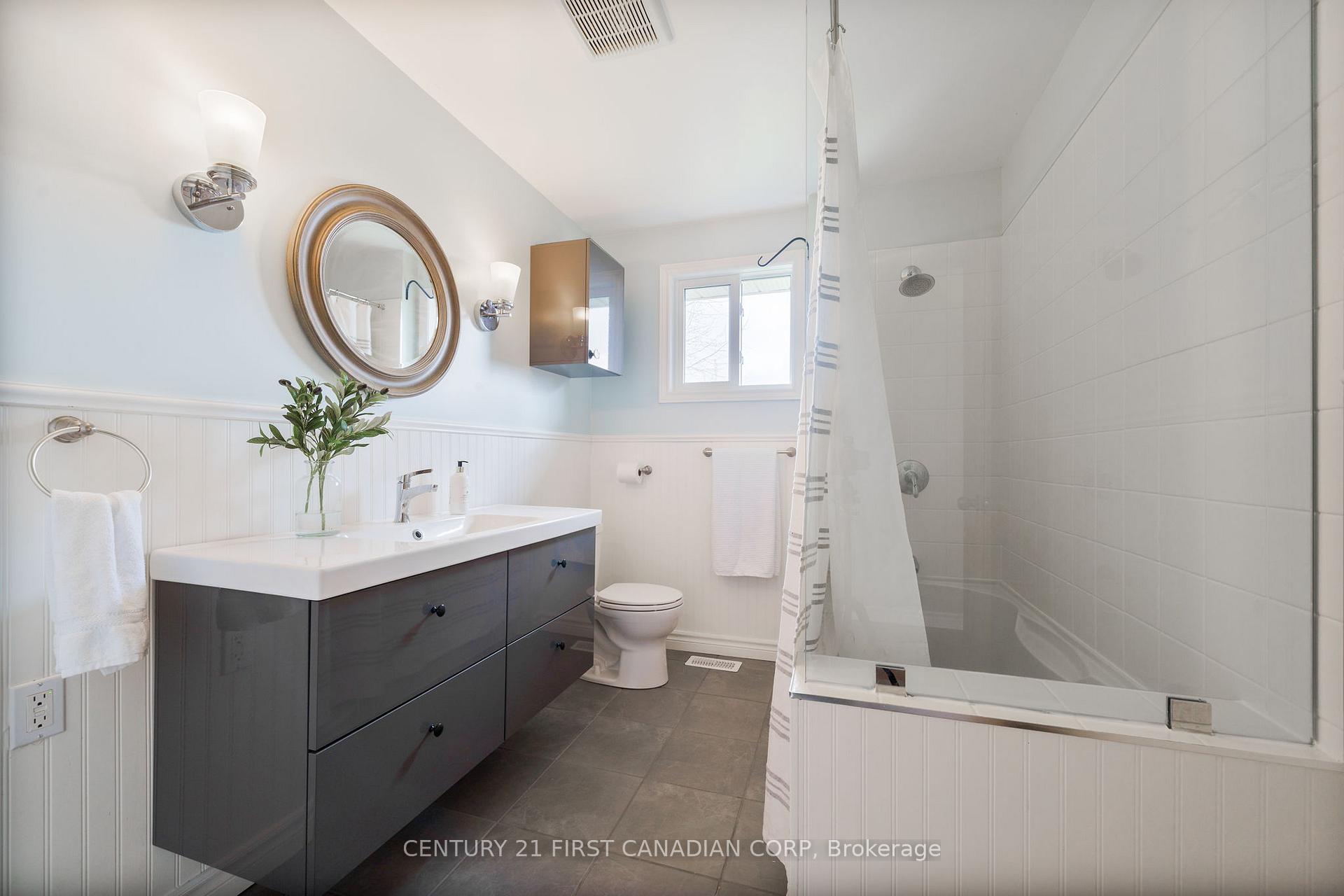 Photo 17 of 2268 Bentim Road, Strathroy-Caradoc, Mount Brydges — HOMEH