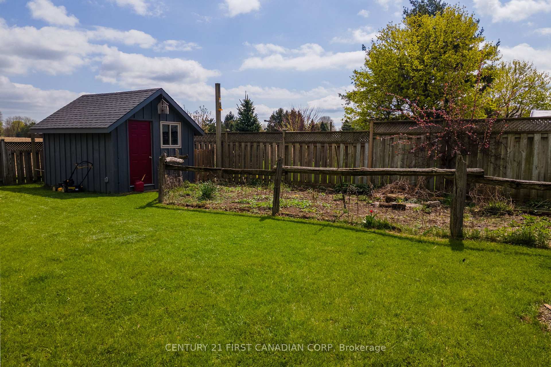 Photo 34 of 2268 Bentim Road, Strathroy-Caradoc, Mount Brydges — HOMEH