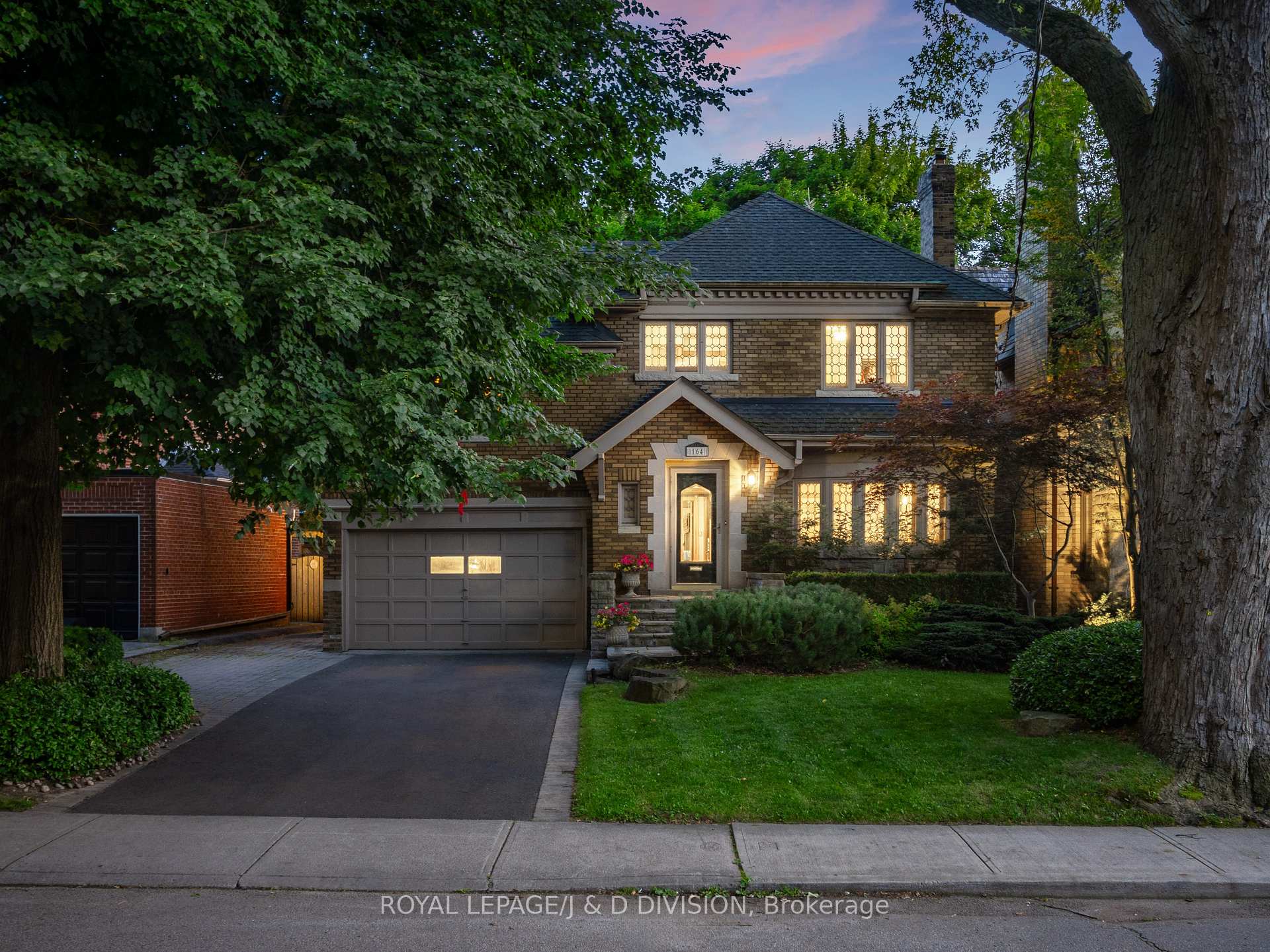 Photo 2 of 164 Dinnick Crescent, Toronto, Lawrence Park South — HOMEH