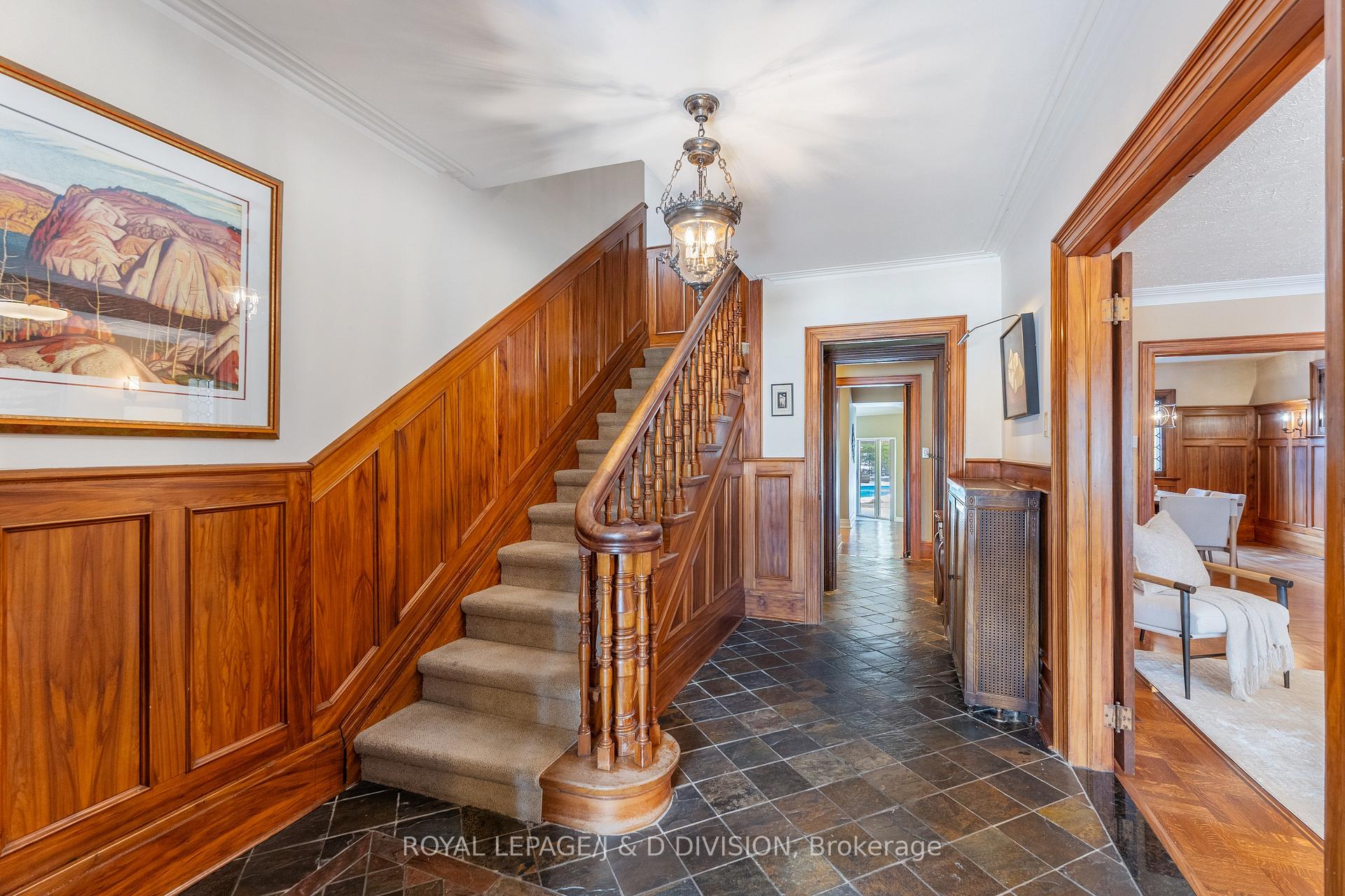 Photo 10 of 164 Dinnick Crescent, Toronto, Lawrence Park South — HOMEH