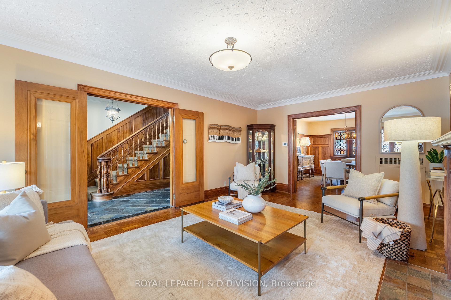 Photo 12 of 164 Dinnick Crescent, Toronto, Lawrence Park South — HOMEH