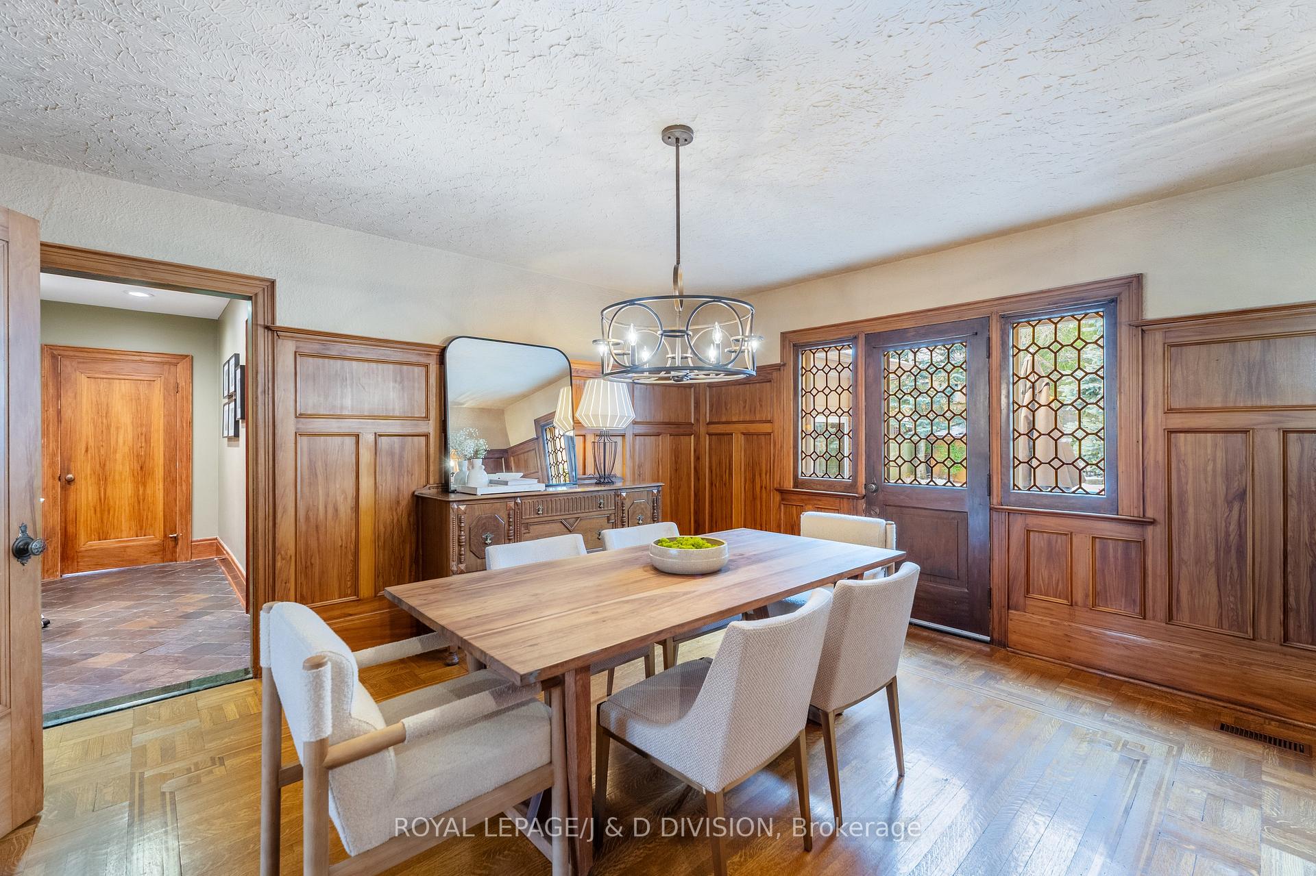 Photo 15 of 164 Dinnick Crescent, Toronto, Lawrence Park South — HOMEH