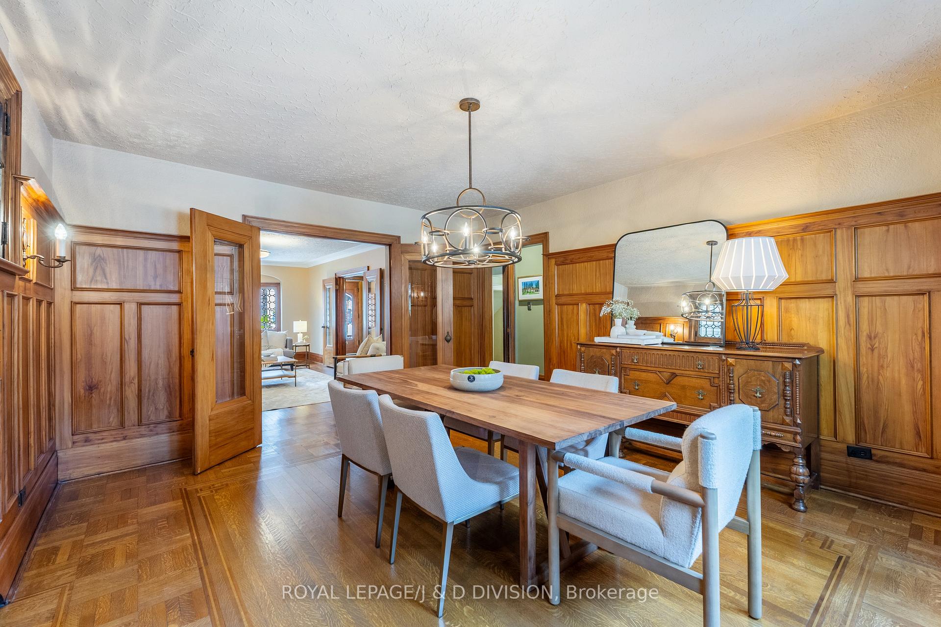 Photo 16 of 164 Dinnick Crescent, Toronto, Lawrence Park South — HOMEH