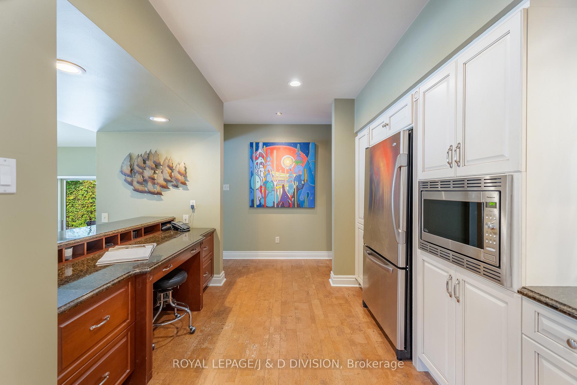 Photo 20 of 164 Dinnick Crescent, Toronto, Lawrence Park South — HOMEH