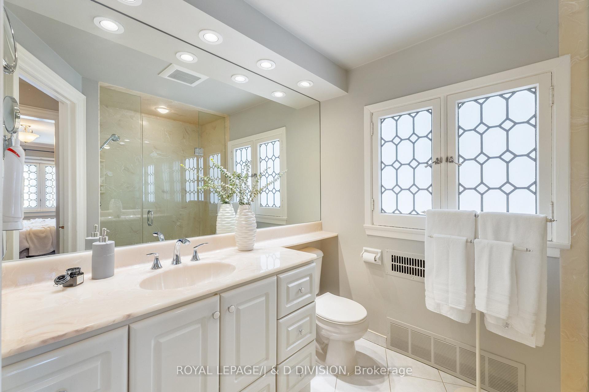 Photo 42 of 164 Dinnick Crescent, Toronto, Lawrence Park South — HOMEH