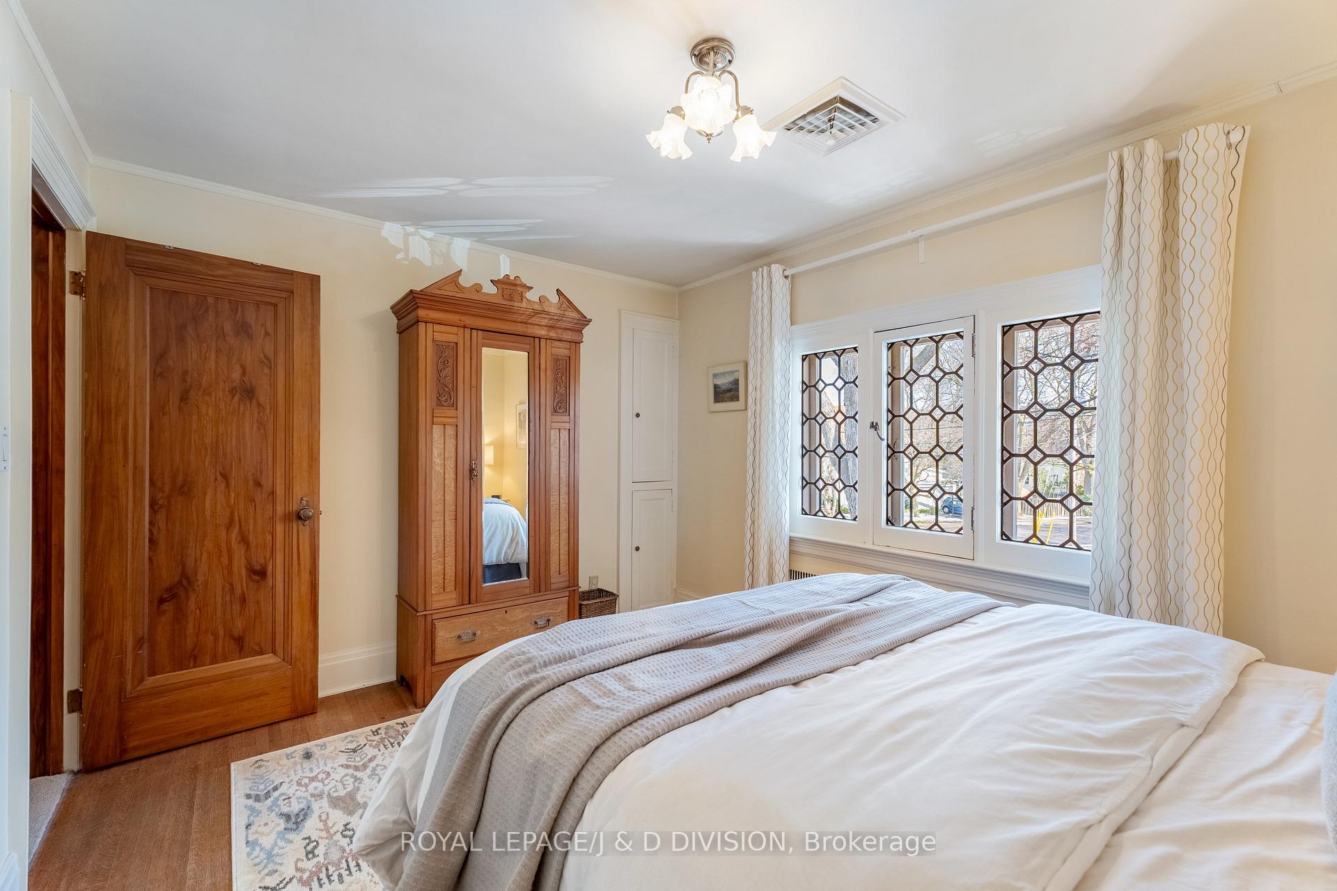 Photo 46 of 164 Dinnick Crescent, Toronto, Lawrence Park South — HOMEH