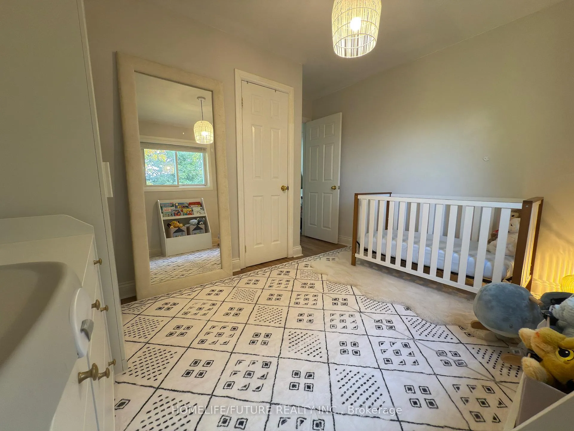 Photo 6 of 494 Dean Avenue, Oshawa, Central — HOMEH