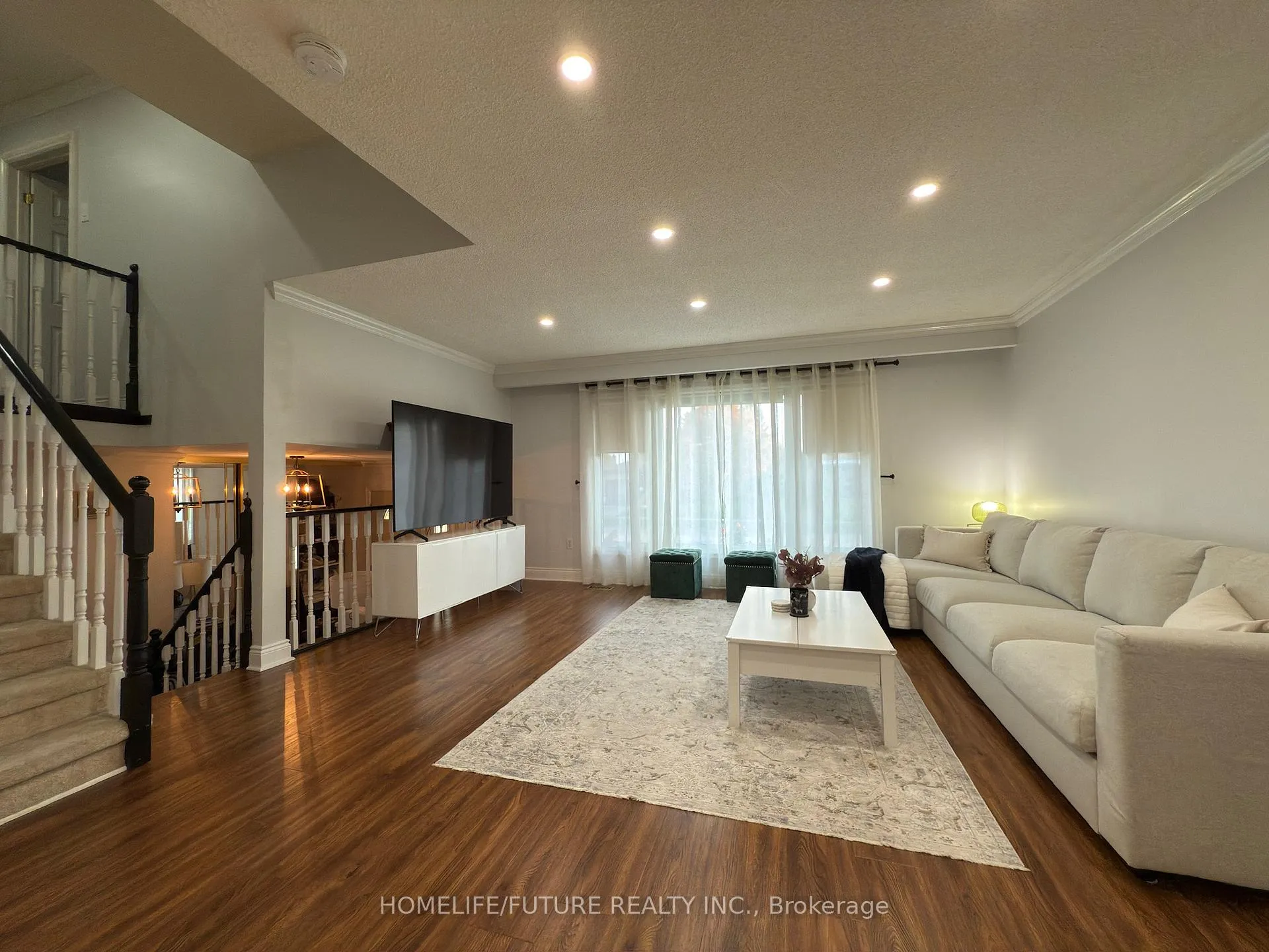 Photo 15 of 494 Dean Avenue, Oshawa, Central — HOMEH