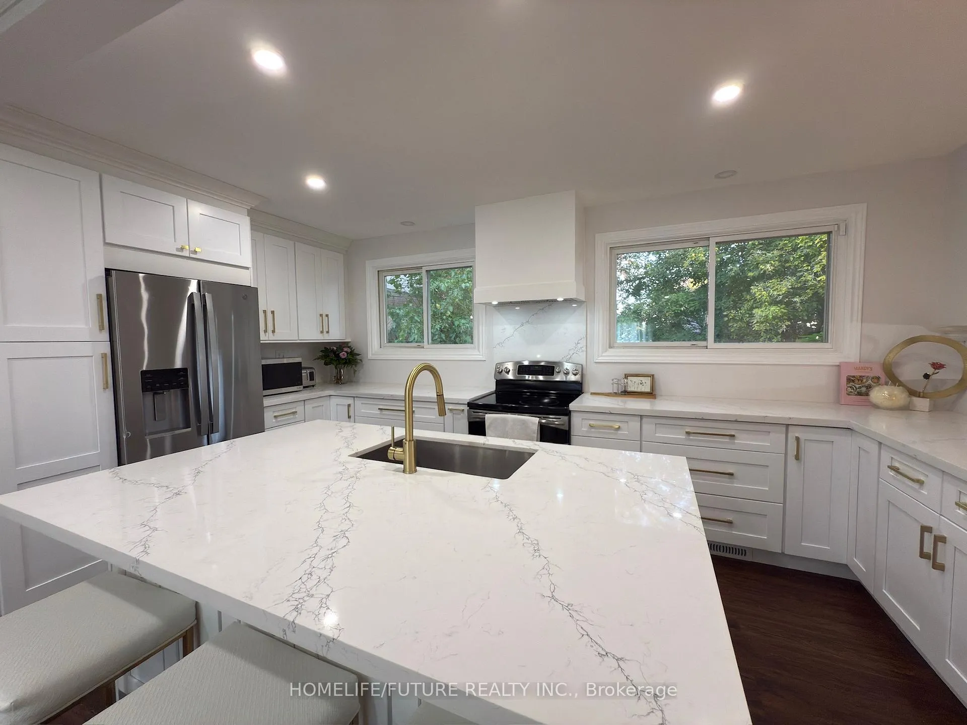 Photo 19 of 494 Dean Avenue, Oshawa, Central — HOMEH