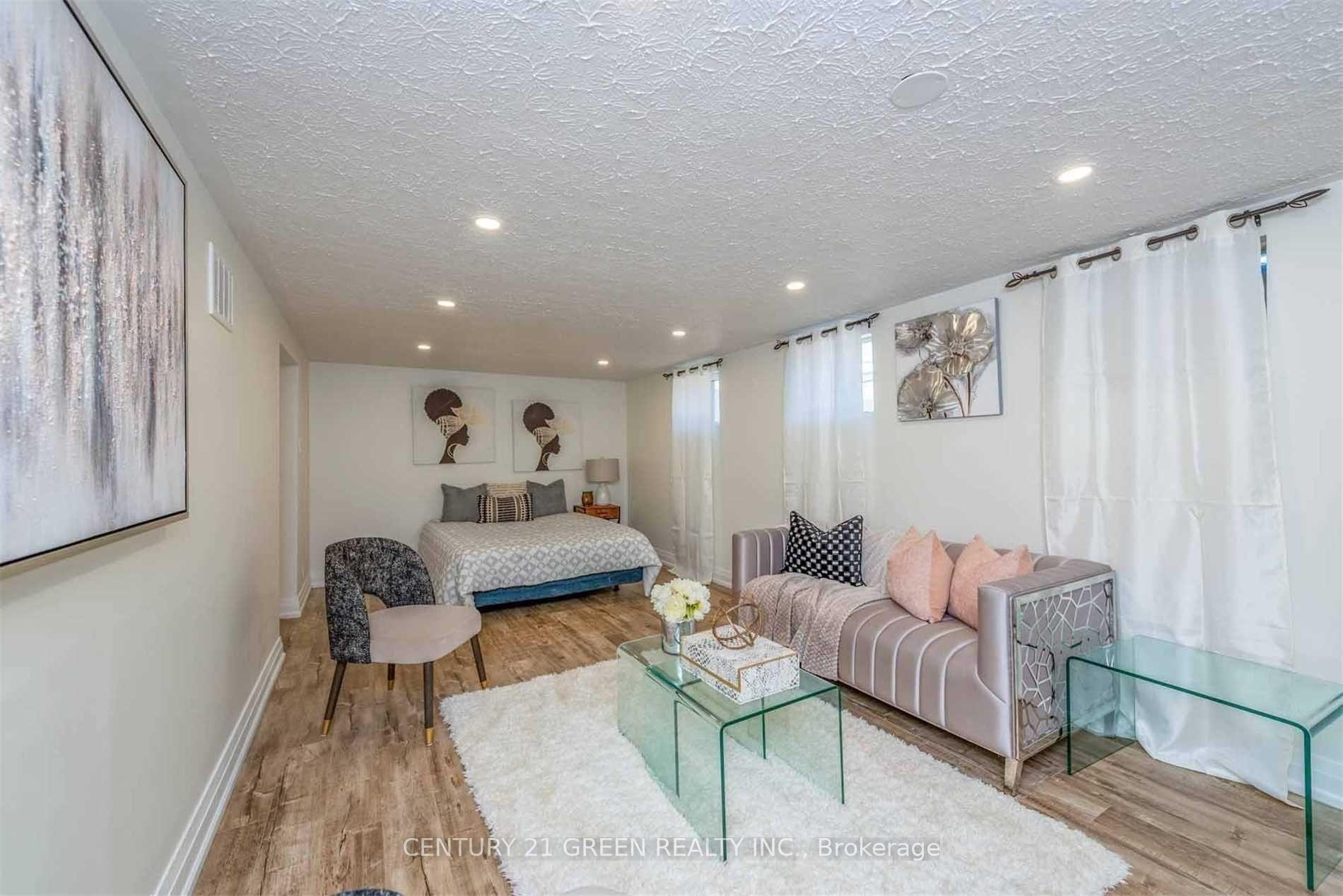 Photo 5 of Unit Basement, 112 Glenshephard Drive, Scarborough, Kennedy Park — HOMEH