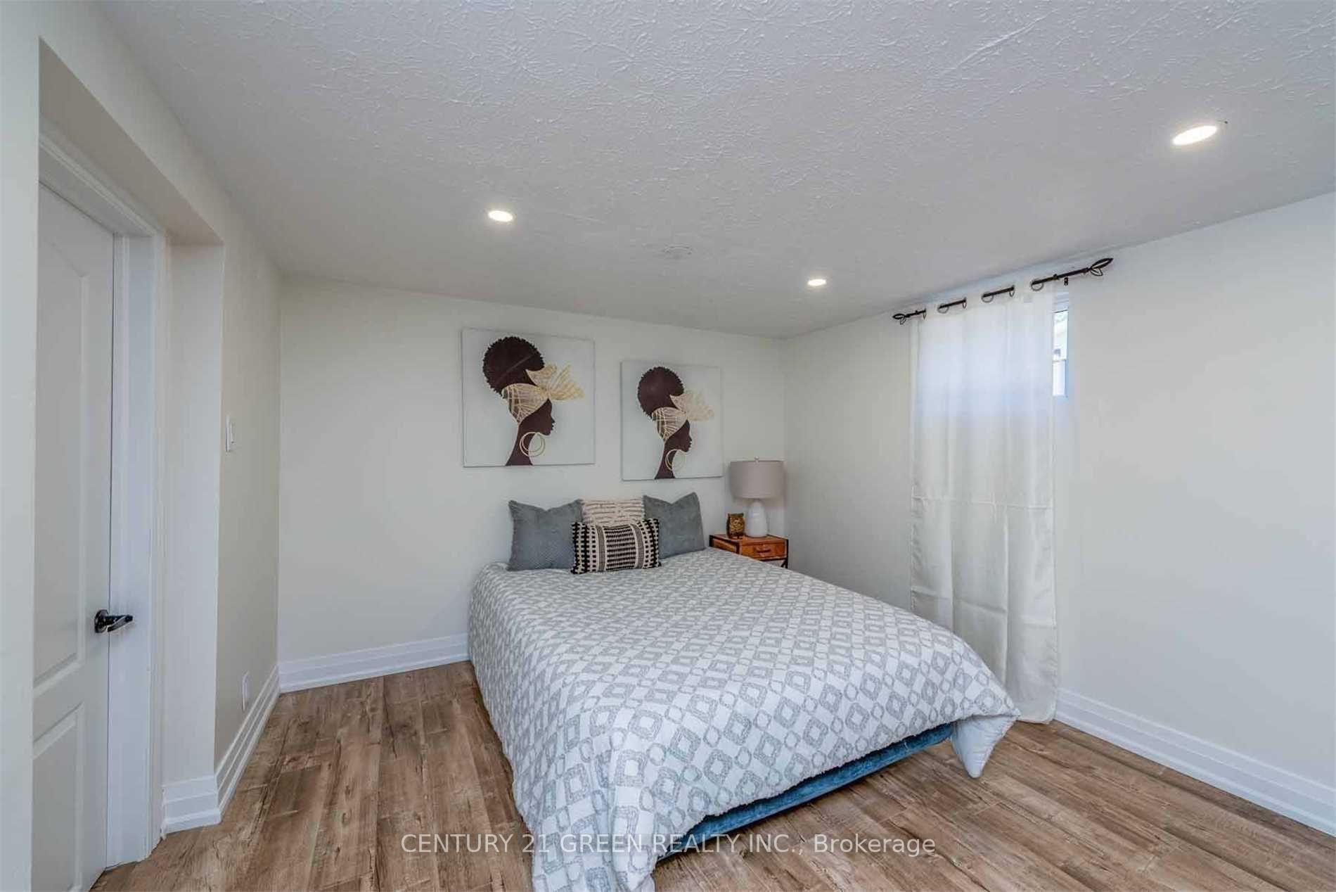 Photo 13 of Unit Basement, 112 Glenshephard Drive, Scarborough, Kennedy Park — HOMEH