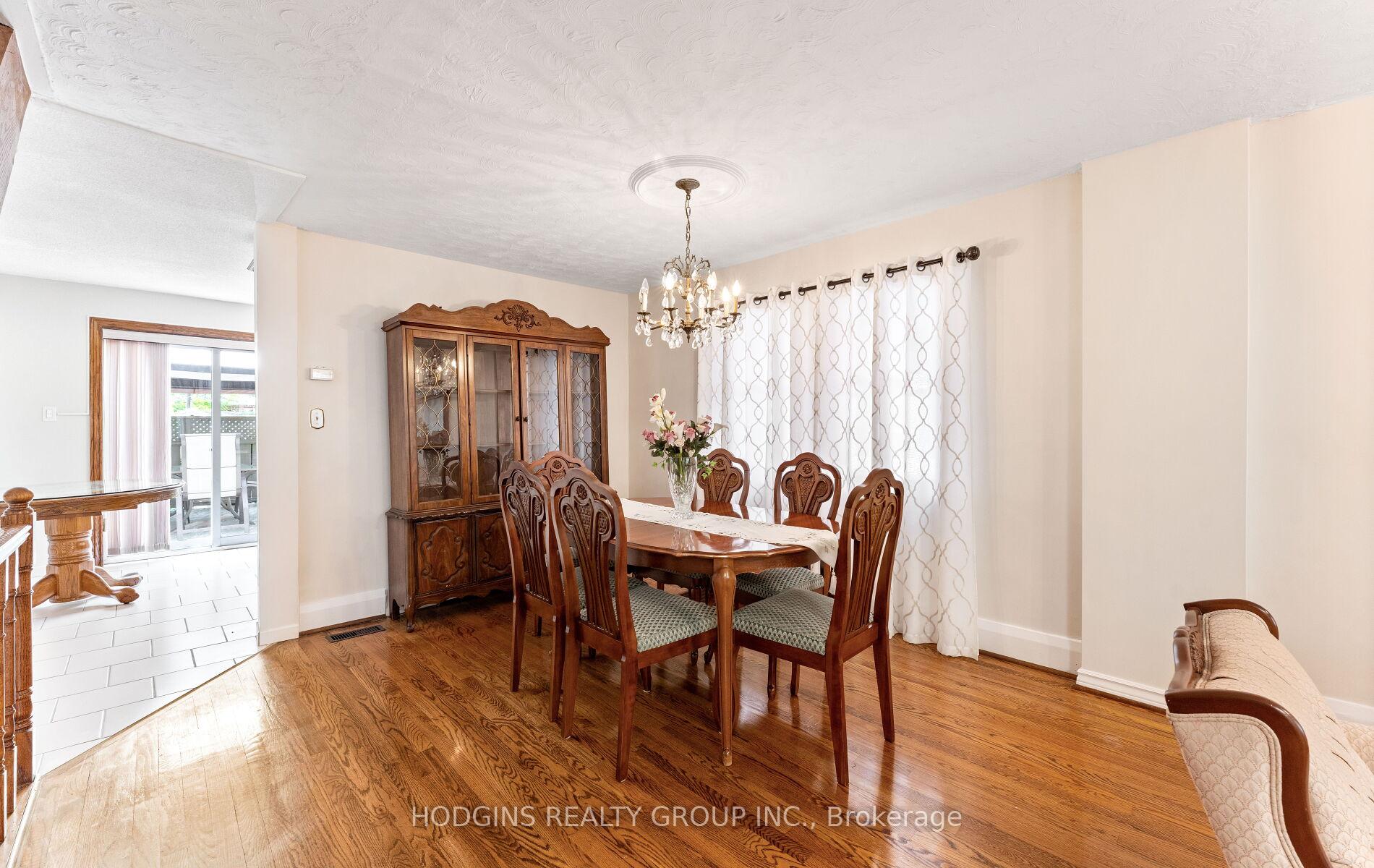Photo 11 of 36 Durant Avenue, Toronto, Danforth Village-East York — HOMEH
