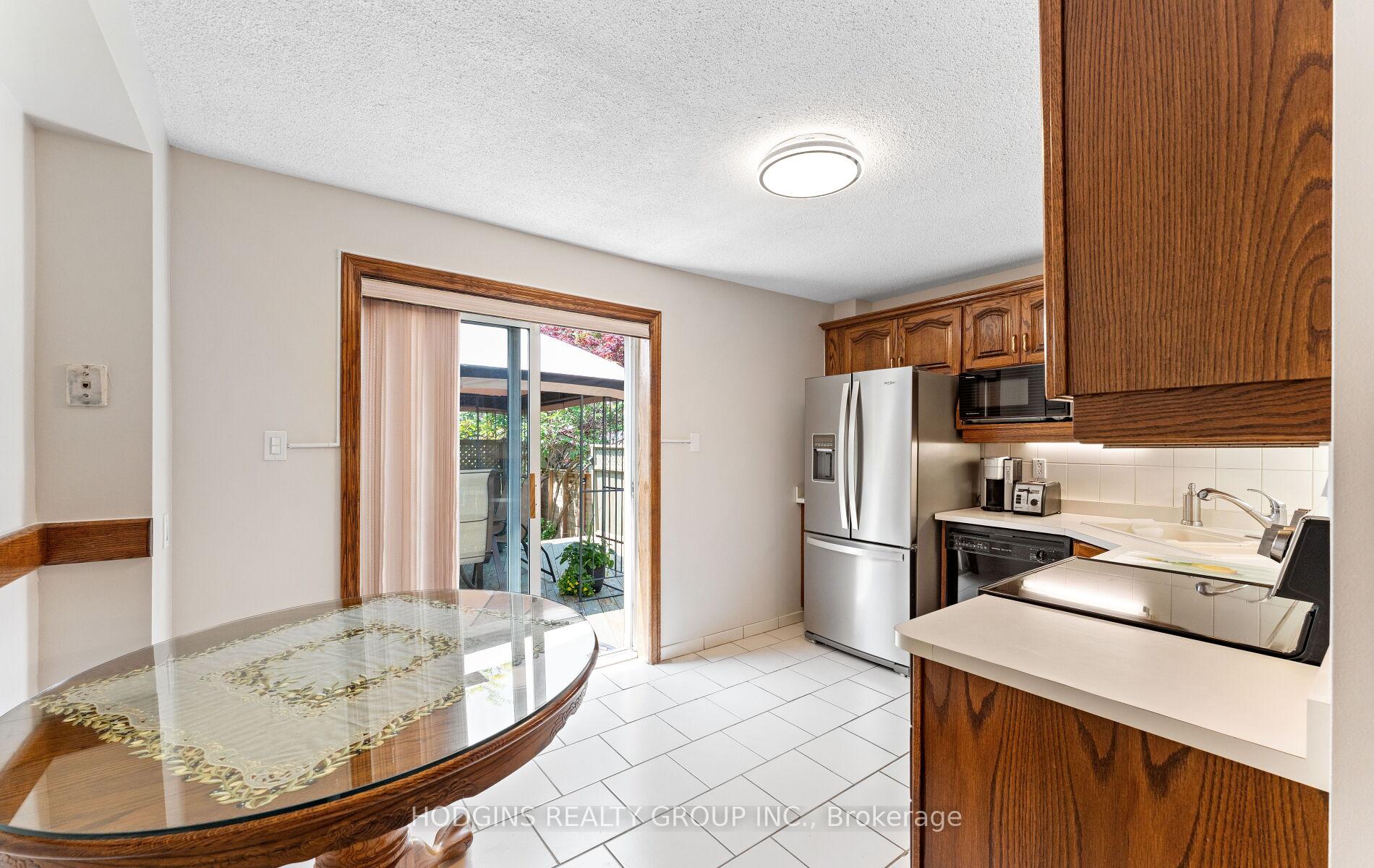 Photo 14 of 36 Durant Avenue, Toronto, Danforth Village-East York — HOMEH