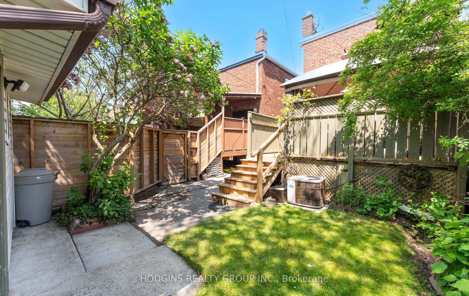 Photo 31 of 36 Durant Avenue, Toronto, Danforth Village-East York — HOMEH