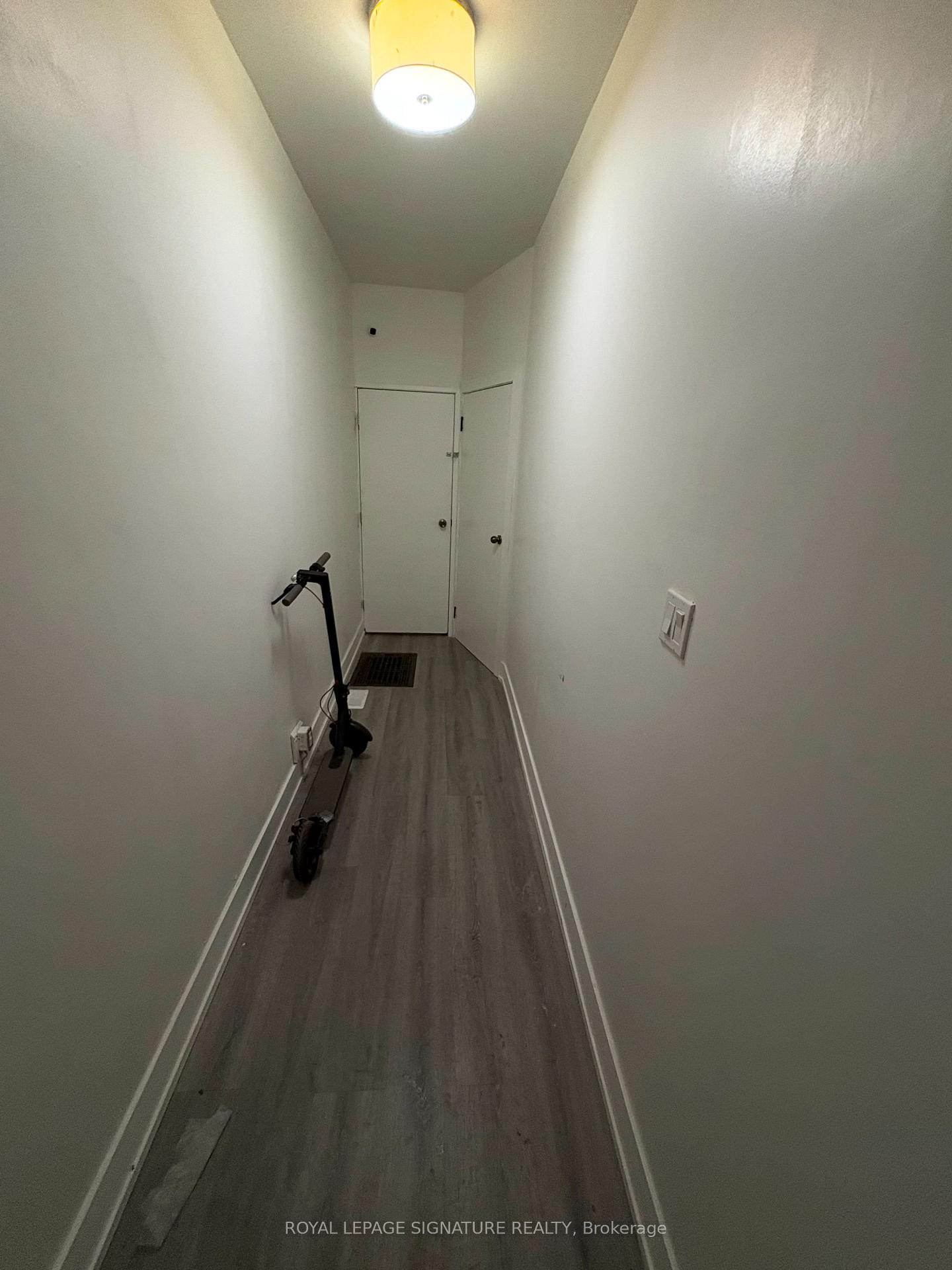 Photo 3 of Unit Main, 172 Coxwell Avenue, Toronto, Greenwood-Coxwell — HOMEH