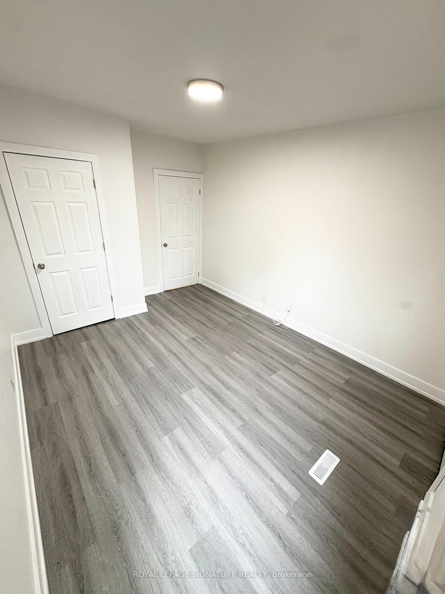 Photo 13 of Unit Main, 172 Coxwell Avenue, Toronto, Greenwood-Coxwell — HOMEH