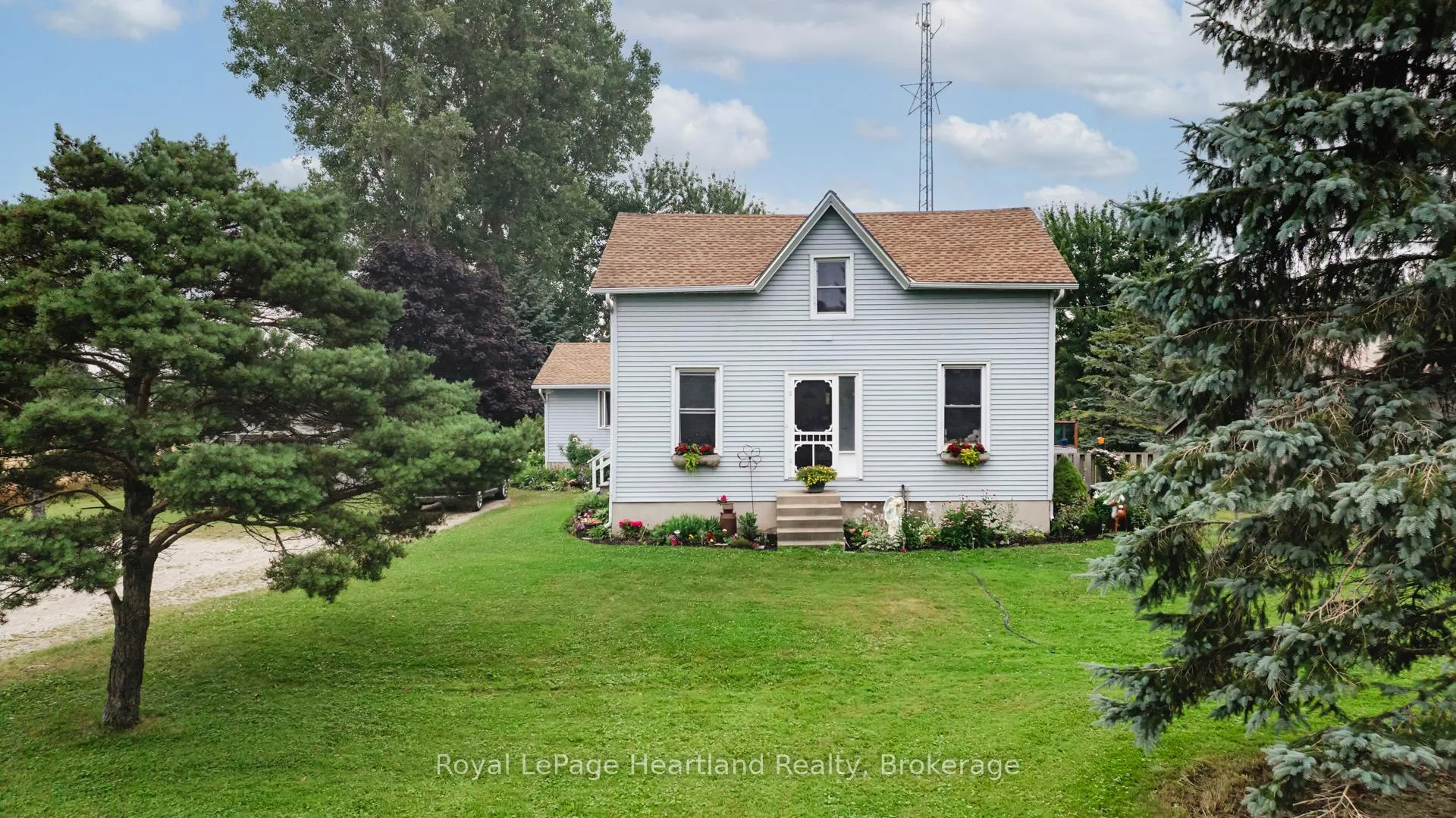 Photo 2 of 79460 Bluewater Highway, Central Huron, Goderich — HOMEH